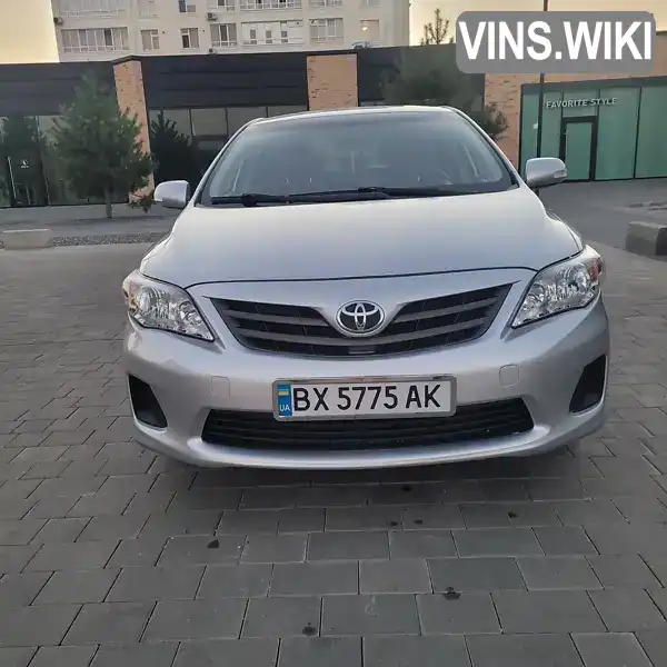 Седан Toyota Corolla 2012 1.3 л. Ручная / Механика обл. Хмельницкая, Хмельницкий - Фото 1/21