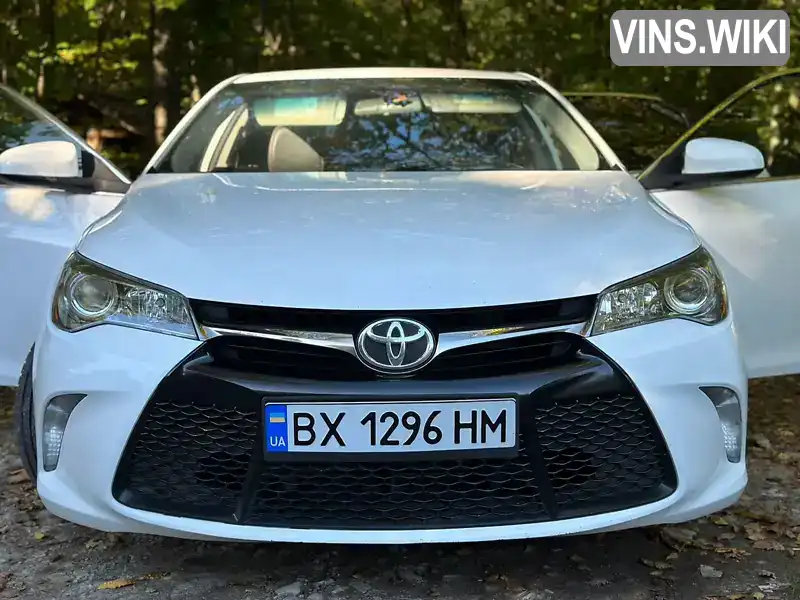 Седан Toyota Camry 2017 2.5 л. Автомат обл. Хмельницкая, Новая Ушица - Фото 1/21