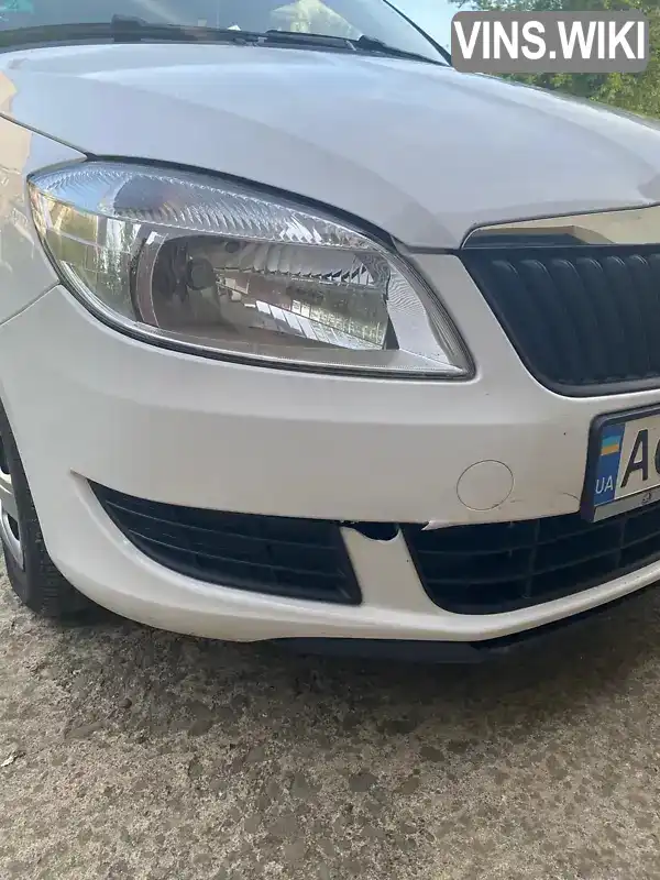 TMBEA25J3B3132493 Skoda Fabia 2011 Хетчбек 1.2 л. Фото 6