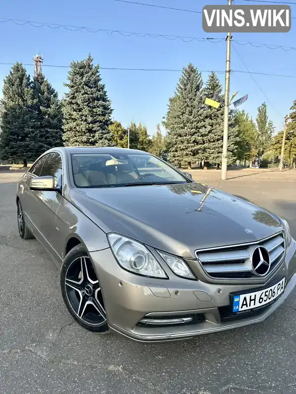 Купе Mercedes-Benz E-Class 2011 1.8 л. Автомат обл. Днепропетровская, Каменское (Днепродзержинск) - Фото 1/10