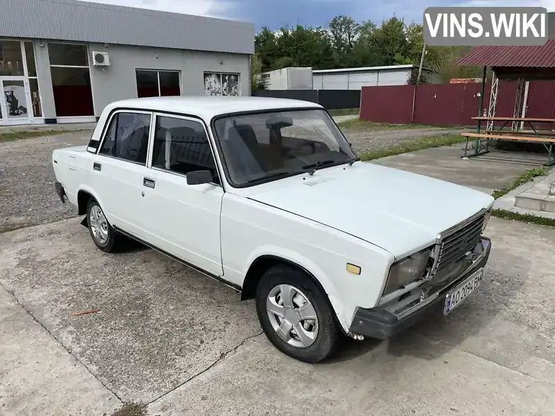 Седан ВАЗ / Lada 2107 1998 1.3 л. Ручная / Механика обл. Закарпатская, location.city.solotvyno - Фото 1/9