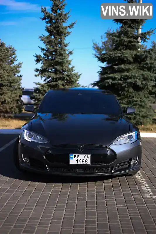 5YJSA1E47FF102557 Tesla Model S 2015 Лифтбек  Фото 2