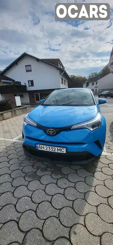 Позашляховик / Кросовер Toyota C-HR 2018 1.99 л. Варіатор обл. Одеська, Одеса - Фото 1/17