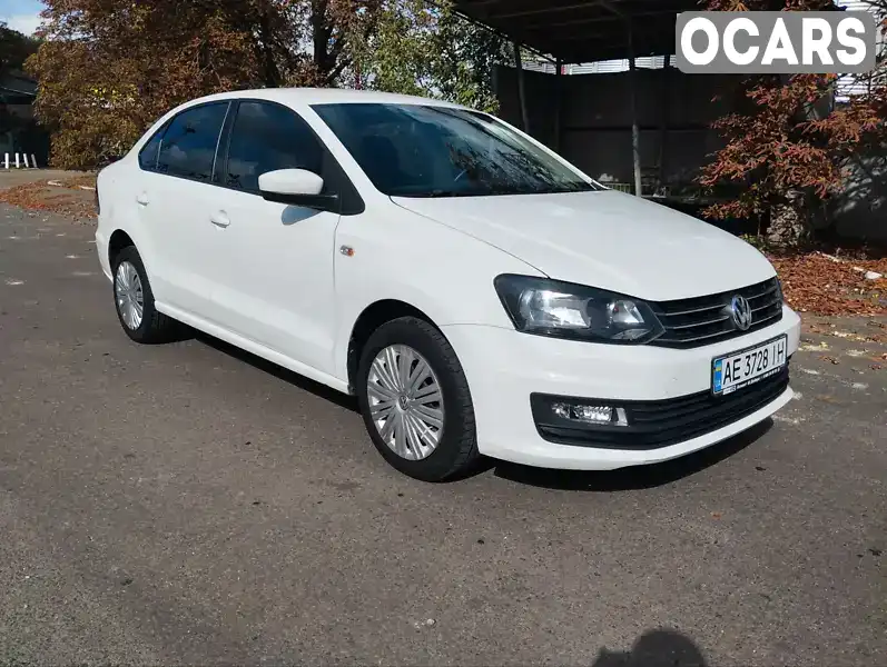 Седан Volkswagen Polo 2017 1.4 л. Автомат обл. Дніпропетровська, Дніпро (Дніпропетровськ) - Фото 1/14