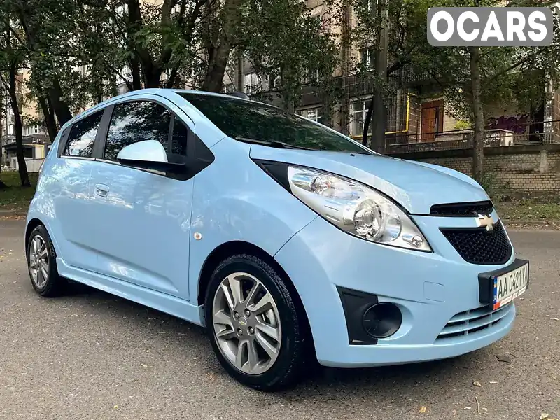 Хетчбек Chevrolet Spark 2016 null_content л. Автомат обл. Київська, Київ - Фото 1/21