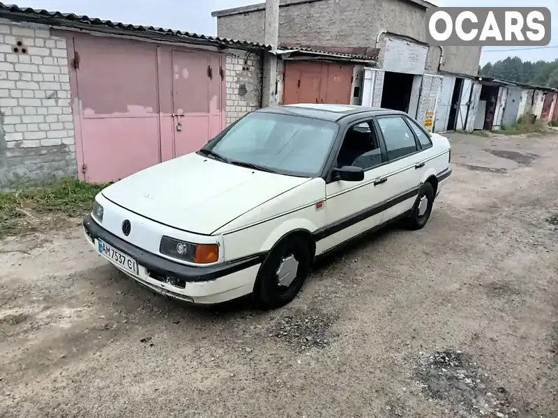 WVWZZZ31ZJE010919 Volkswagen Passat 1988 Седан 1.6 л. Фото 4