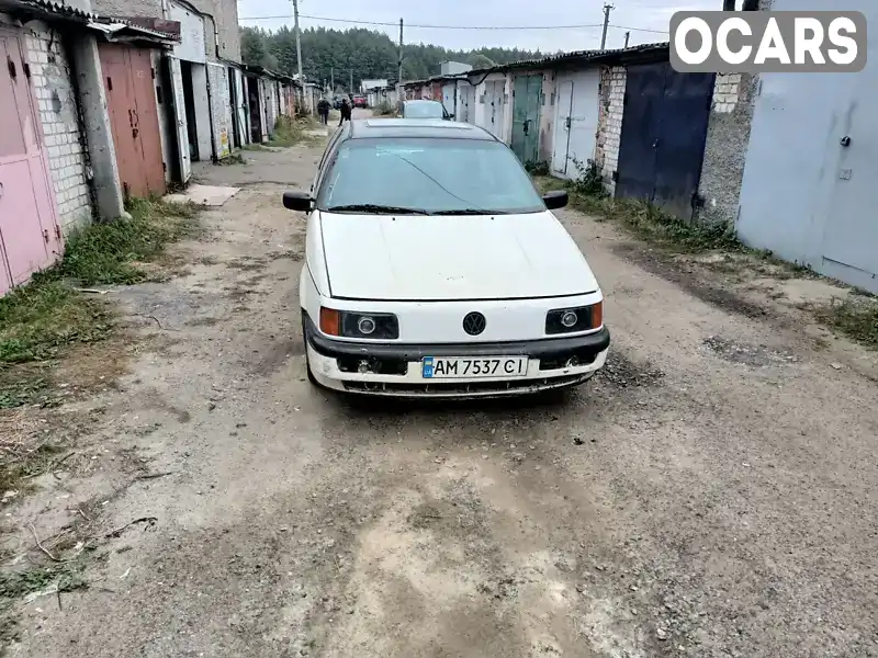 WVWZZZ31ZJE010919 Volkswagen Passat 1988 Седан 1.6 л. Фото 5