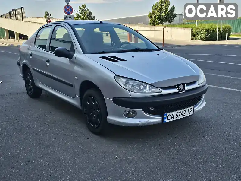 Хэтчбек Peugeot 206 2007 1.36 л. Ручная / Механика обл. Киевская, Киев - Фото 1/20