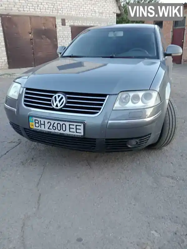 Седан Volkswagen Passat 2004 1.9 л. Ручная / Механика обл. Кировоградская, Александрия - Фото 1/11