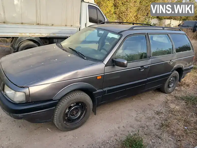 WVWZZZ31ZKE081000 Volkswagen Passat 1988 Універсал 1.8 л. Фото 6