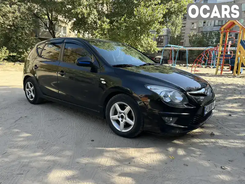 Хэтчбек Hyundai i30 2011 1.58 л. Ручная / Механика обл. Днепропетровская, Днепр (Днепропетровск) - Фото 1/15