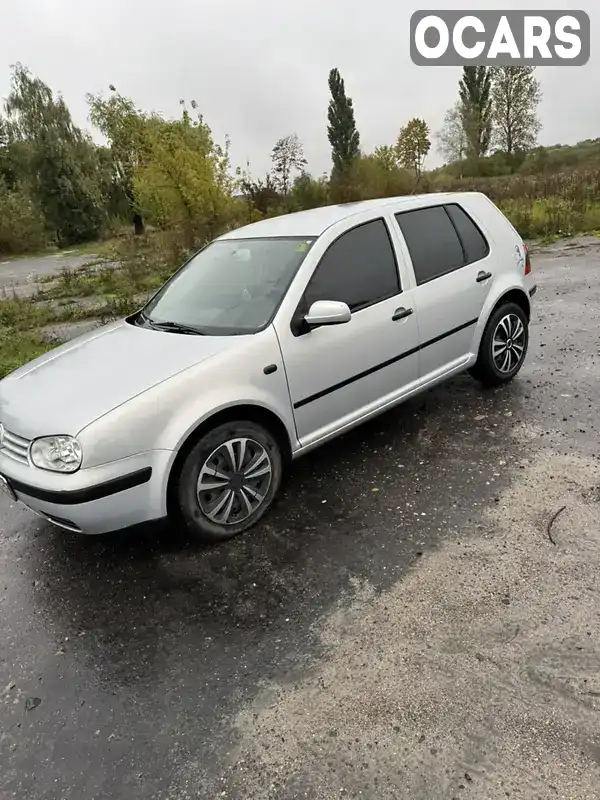 WVWZZZ1JZYW741318 Volkswagen Golf 2000 Хэтчбек 1.6 л. Фото 2