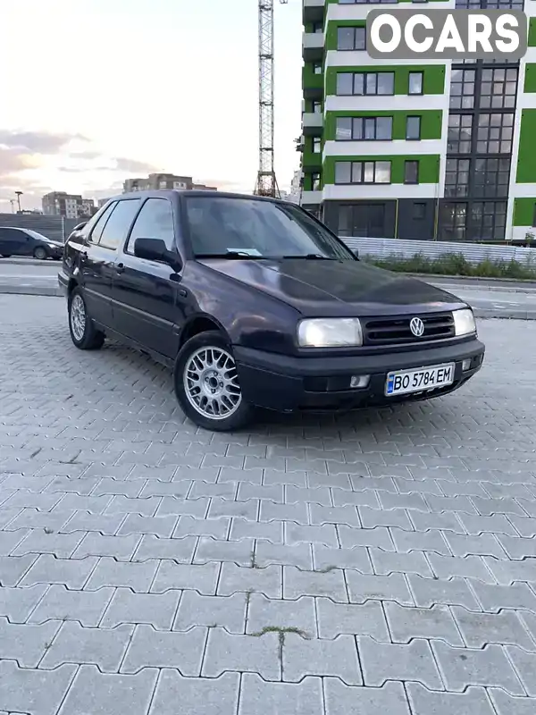 Седан Volkswagen Vento 1992 1.78 л. Ручна / Механіка обл. Тернопільська, Тернопіль - Фото 1/14