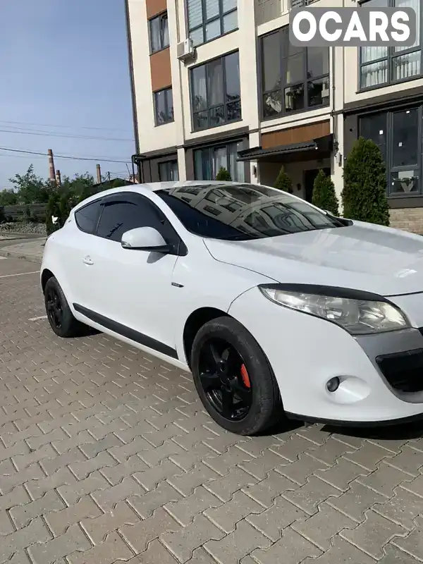 Купе Renault Megane 2010 1.46 л. Ручна / Механіка обл. Чернівецька, Чернівці - Фото 1/21