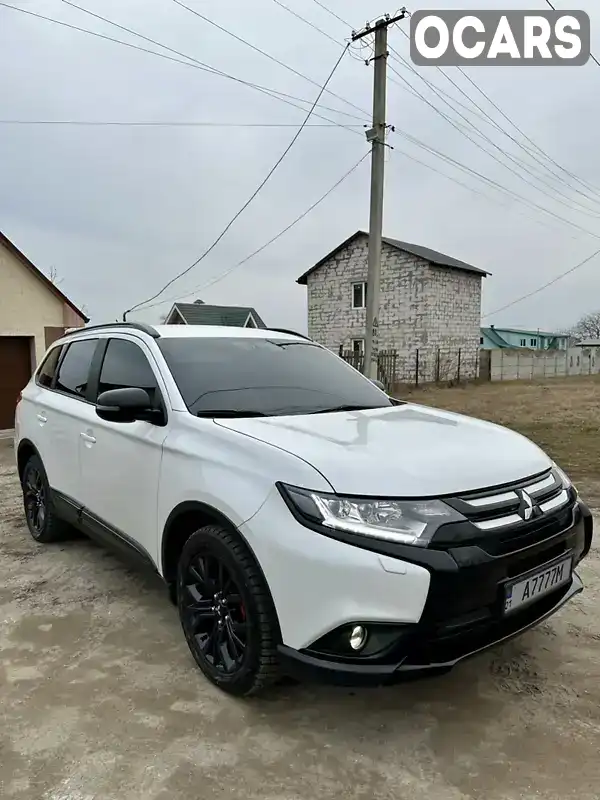 Позашляховик / Кросовер Mitsubishi Outlander 2016 2.4 л. Варіатор обл. Харківська, Люботин - Фото 1/11