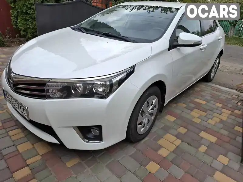 Седан Toyota Corolla 2014 1.6 л. Ручна / Механіка обл. Черкаська, Ватутіне - Фото 1/21