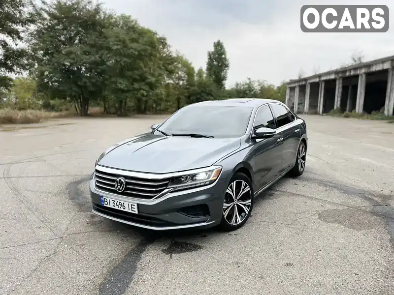 Седан Volkswagen Passat 2021 2 л. Автомат обл. Полтавская, Лубны - Фото 1/21