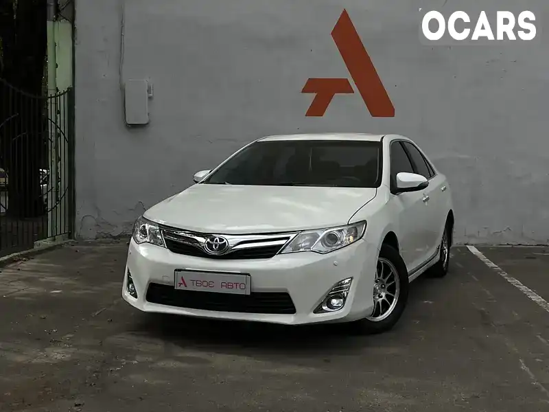 Седан Toyota Camry 2015 2.49 л. Автомат обл. Одеська, Подільськ (Котовськ) - Фото 1/21