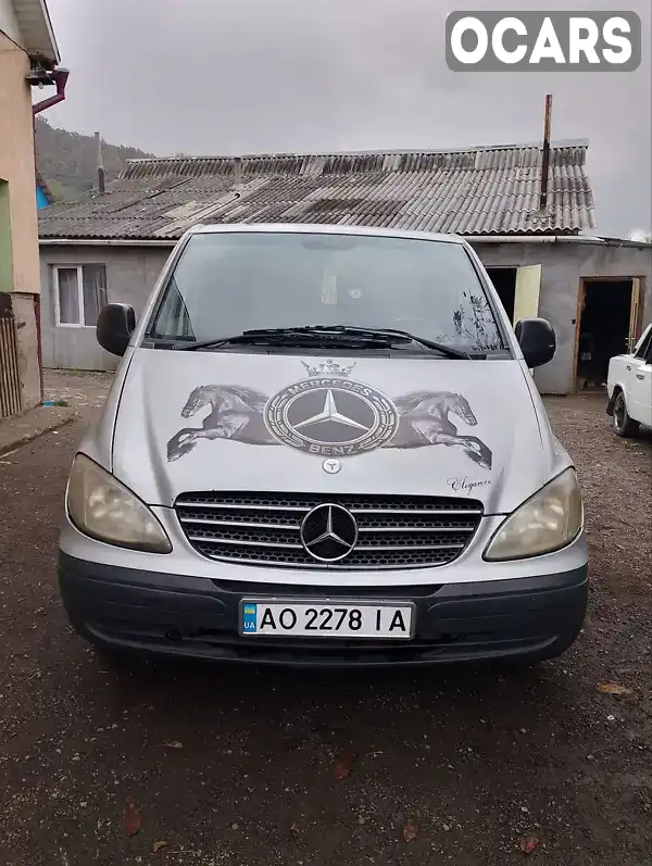 Мінівен Mercedes-Benz Vito 2004 2.2 л. Ручна / Механіка обл. Закарпатська, Ужгород - Фото 1/20