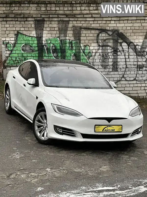 Лифтбек Tesla Model S 2017 null_content л. Автомат обл. Закарпатская, Ужгород - Фото 1/13