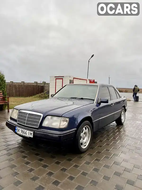 Седан Mercedes-Benz E-Class 1995 null_content л. Ручна / Механіка обл. Рівненська, Дубровиця - Фото 1/15