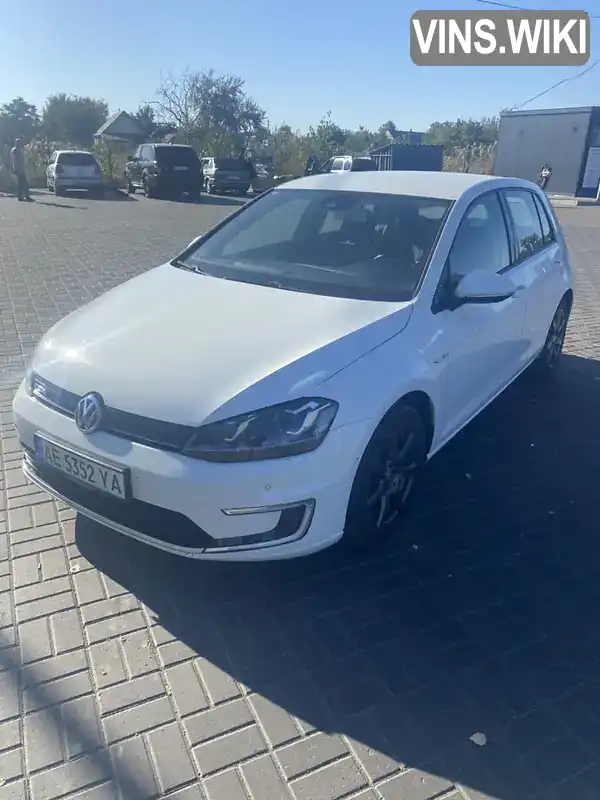 Хетчбек Volkswagen e-Golf 2014 null_content л. Автомат обл. Дніпропетровська, Дніпро (Дніпропетровськ) - Фото 1/13