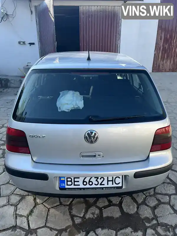 WVWZZZ1JZ1W208001 Volkswagen Golf 2000 Хетчбек 1.39 л. Фото 1