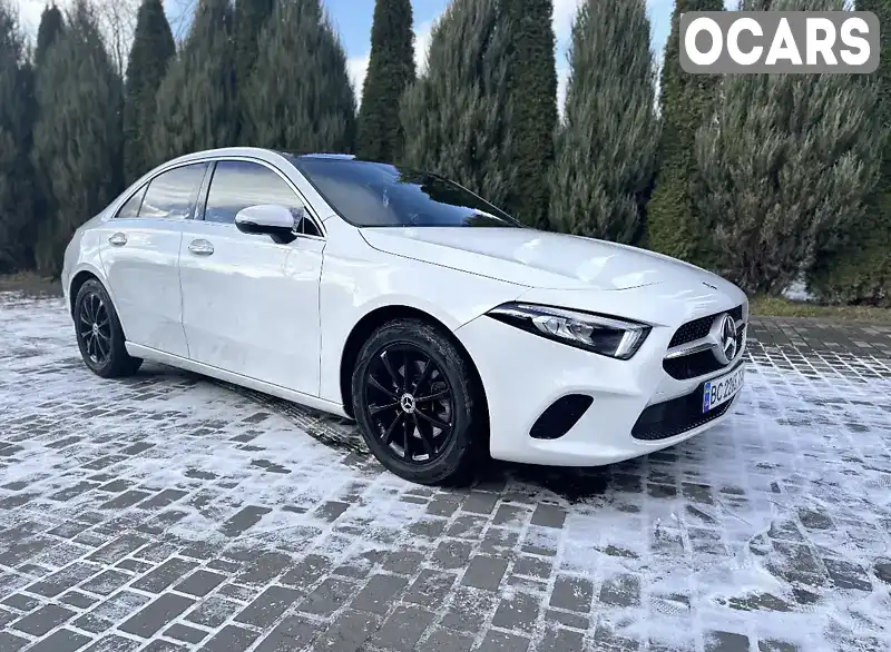 Седан Mercedes-Benz A-Class 2019 1.99 л. Автомат обл. Одеська, Одеса - Фото 1/3