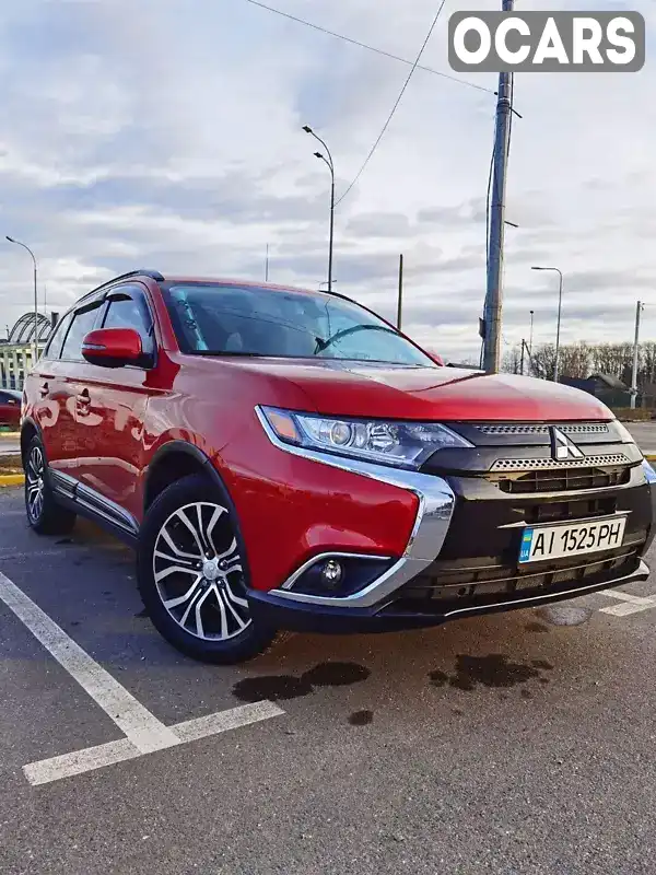 Позашляховик / Кросовер Mitsubishi Outlander 2016 2.36 л. Автомат обл. Київська, Ірпінь - Фото 1/21