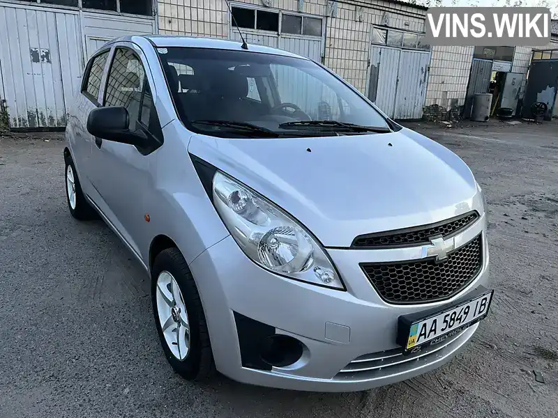 Хетчбек Chevrolet Spark 2010 1 л. Ручна / Механіка обл. Київська, Київ - Фото 1/21