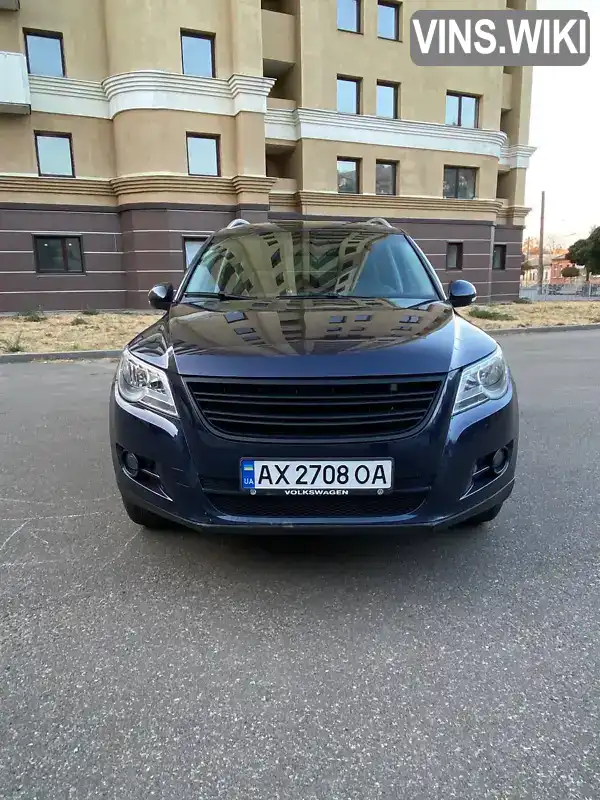 Позашляховик / Кросовер Volkswagen Tiguan 2010 2 л. Автомат обл. Харківська, Харків - Фото 1/14