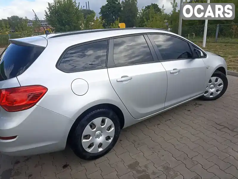 Універсал Opel Astra 2012 1.7 л. Ручна / Механіка обл. Сумська, Конотоп - Фото 1/21