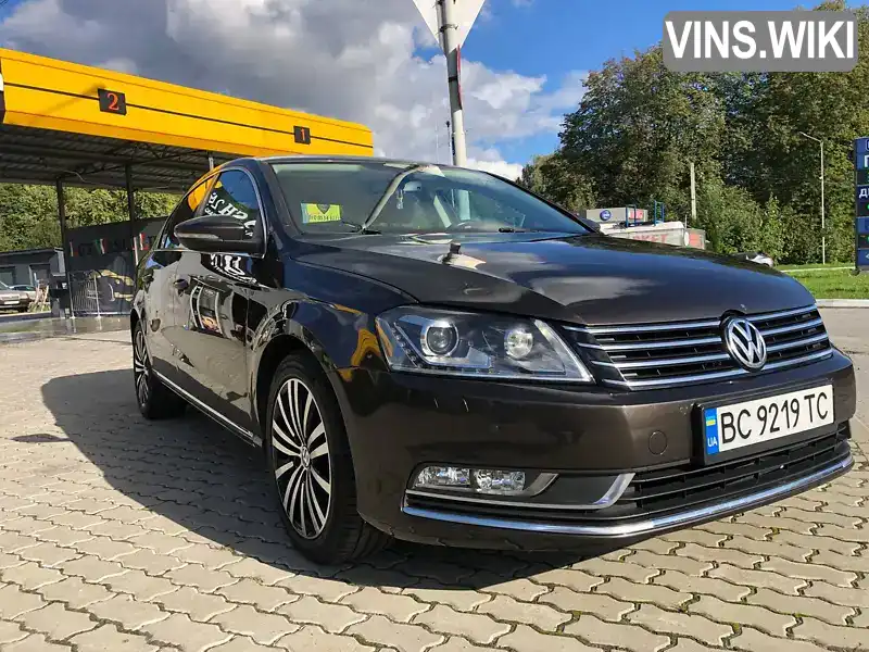 Седан Volkswagen Passat 2014 2 л. Автомат обл. Львовская, Дрогобыч - Фото 1/21