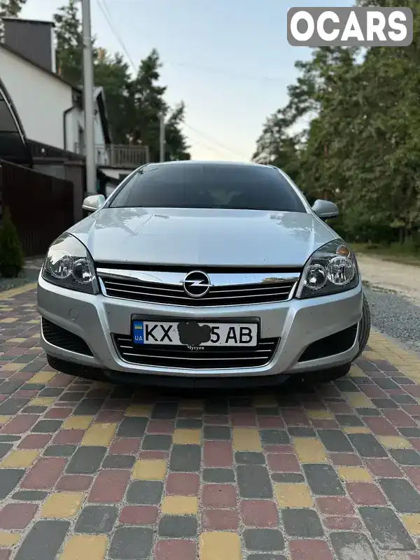 Універсал Opel Astra 2010 1.7 л. Ручна / Механіка обл. Харківська, Чугуїв - Фото 1/21