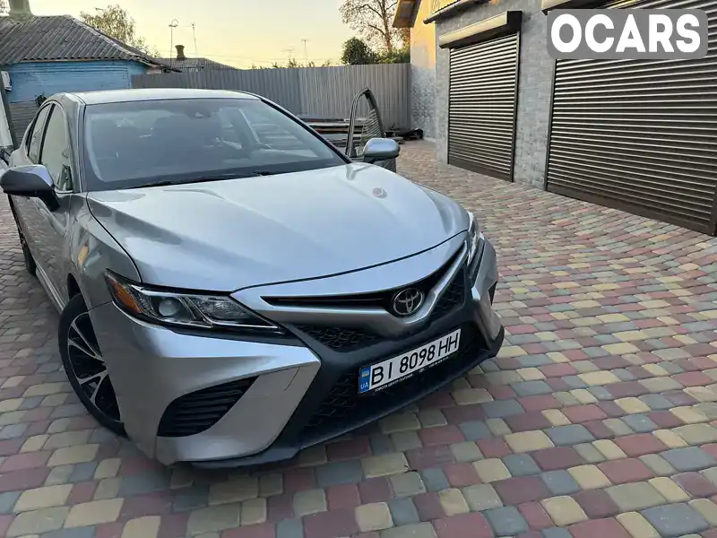 Седан Toyota Camry 2018 2.49 л. Автомат обл. Полтавська, Полтава - Фото 1/21