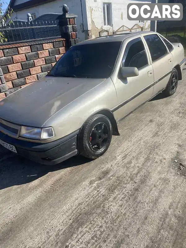 Седан Opel Vectra 1991 2 л. Ручна / Механіка обл. Рівненська, Костопіль - Фото 1/21