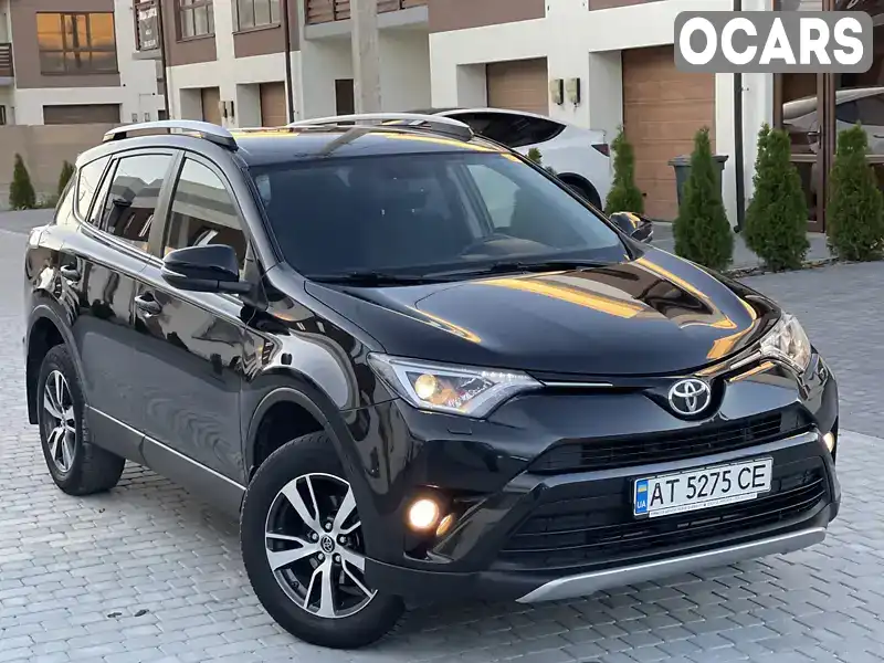 Позашляховик / Кросовер Toyota RAV4 2017 2.23 л. Автомат обл. Івано-Франківська, Калуш - Фото 1/21