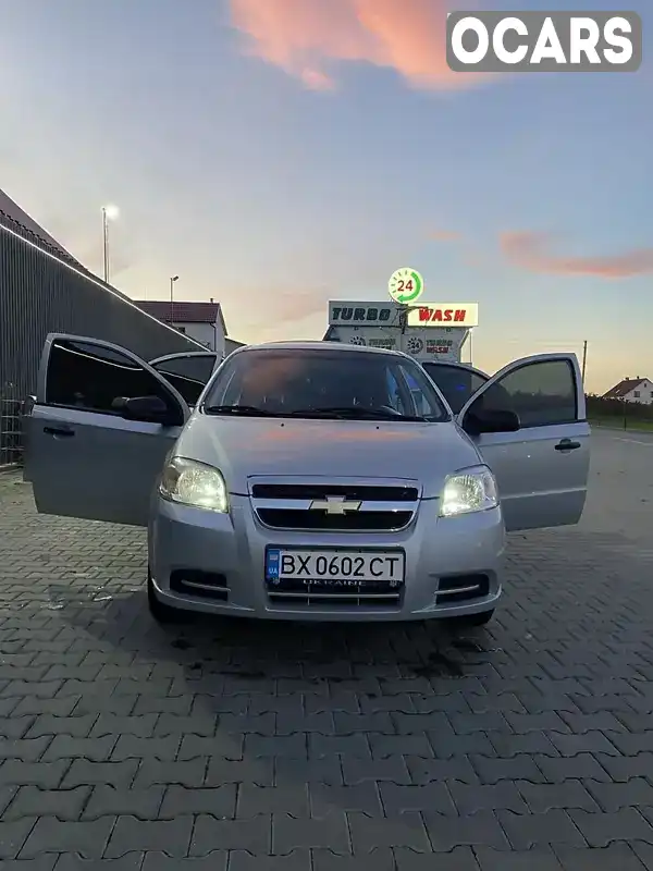 Седан Chevrolet Aveo 2010 1.5 л. Ручна / Механіка обл. Хмельницька, Кам'янець-Подільський - Фото 1/20