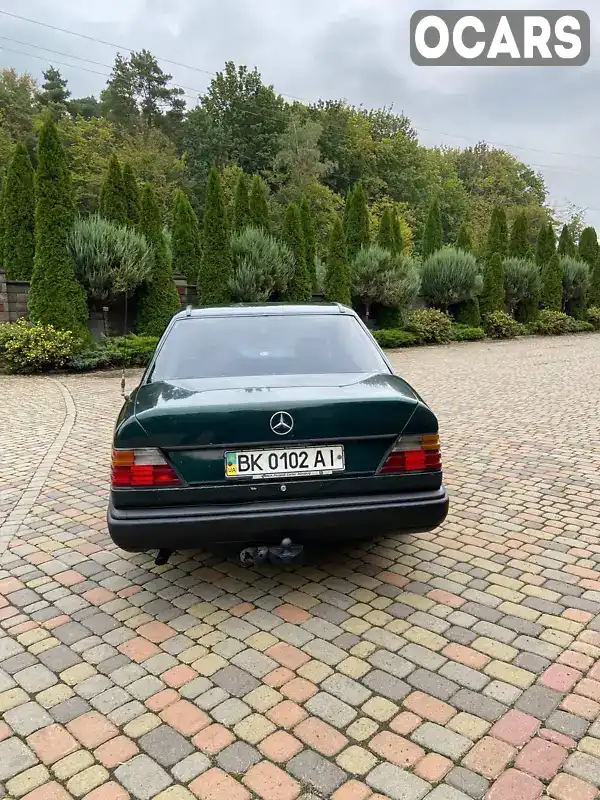 Седан Mercedes-Benz E-Class 1987 2 л. Ручна / Механіка обл. Рівненська, Рівне - Фото 1/9