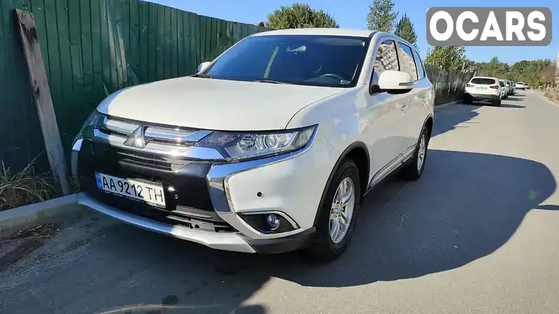 Позашляховик / Кросовер Mitsubishi Outlander 2017 2 л. Варіатор обл. Київська, Буча - Фото 1/13