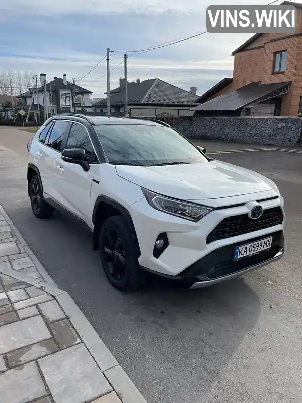 Позашляховик / Кросовер Toyota RAV4 2021 2.49 л. Варіатор обл. Запорізька, Запоріжжя - Фото 1/21