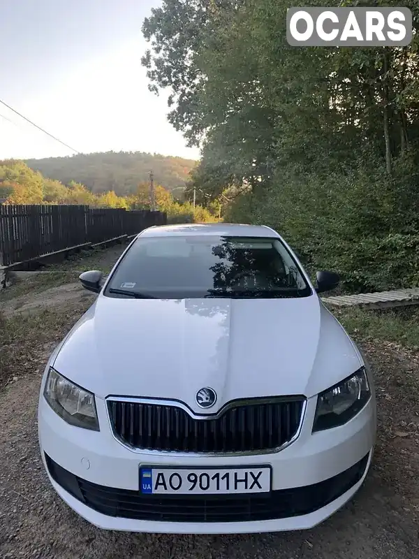 Ліфтбек Skoda 110 2013 1.2 л. Ручна / Механіка обл. Закарпатська, Ужгород - Фото 1/7