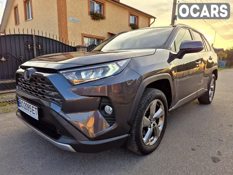 Внедорожник / Кроссовер Toyota RAV4 2019 2.49 л. Вариатор обл. Тернопольская, Тернополь - Фото 1/21