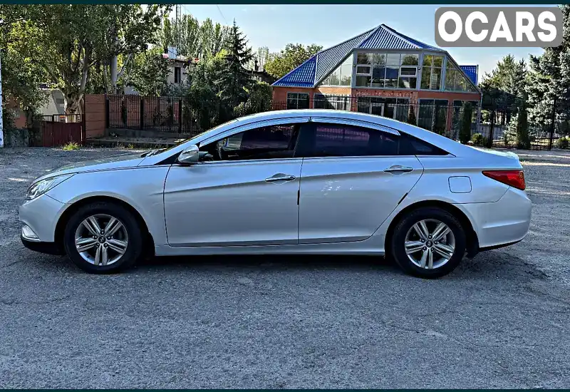 Седан Hyundai Sonata 2013 2 л. Автомат обл. Запорізька, Запоріжжя - Фото 1/2