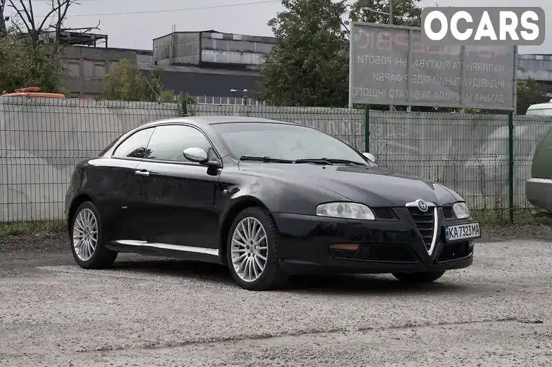 Купе Alfa Romeo GT 2009 2 л. Ручна / Механіка обл. Київська, Київ - Фото 1/21