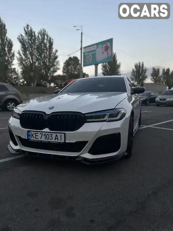 WBAJE7C59JWC57047 BMW 5 Series 2018 Седан 3 л. Фото 6