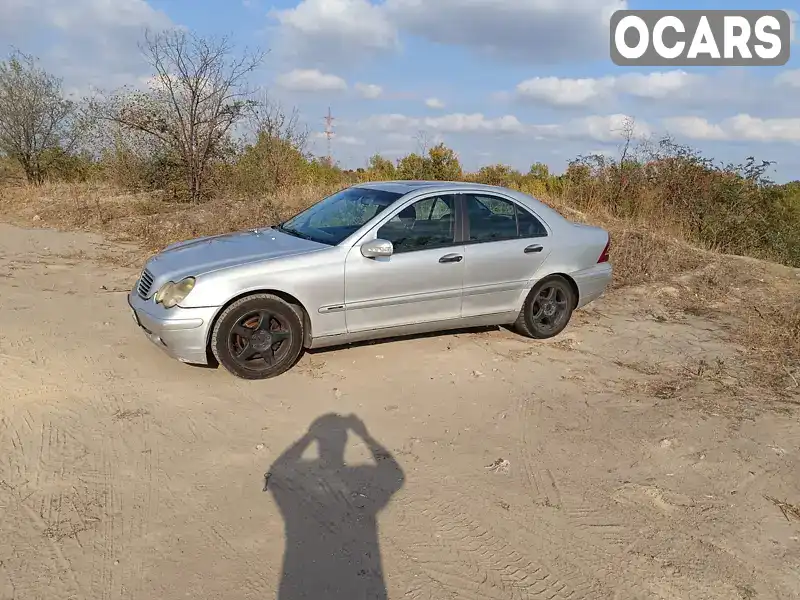 Седан Mercedes-Benz C-Class 2001 2.2 л. Автомат обл. Дніпропетровська, Кам'янське (Дніпродзержинськ) - Фото 1/21