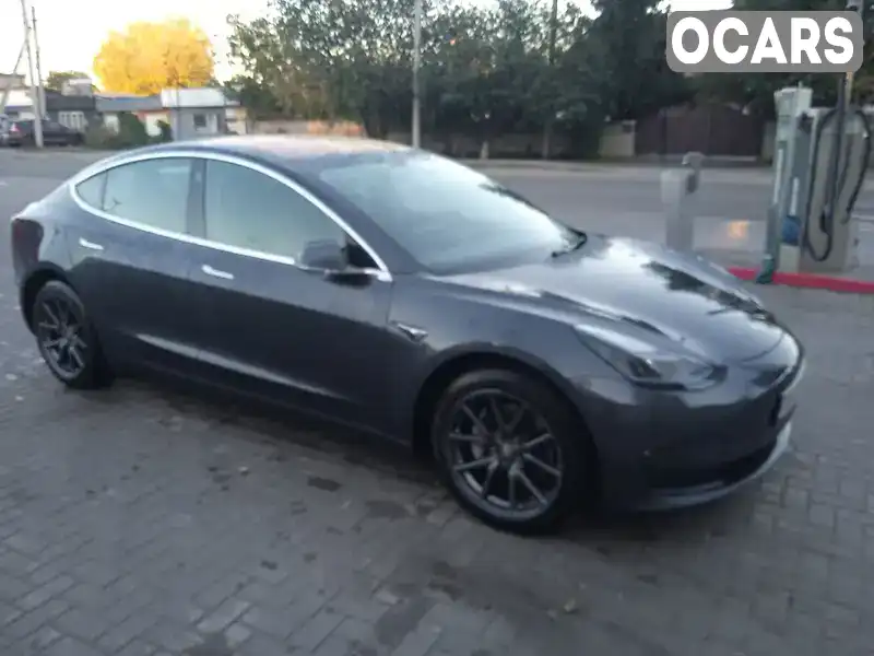 Седан Tesla Model 3 2019 null_content л. Автомат обл. Київська, Бориспіль - Фото 1/13