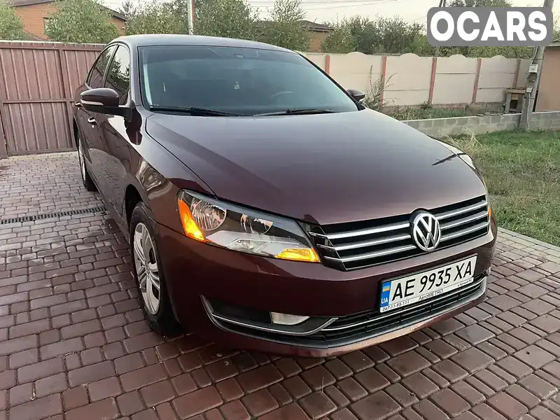 Седан Volkswagen Passat 2013 2.5 л. Автомат обл. Днепропетровская, Каменское (Днепродзержинск) - Фото 1/8