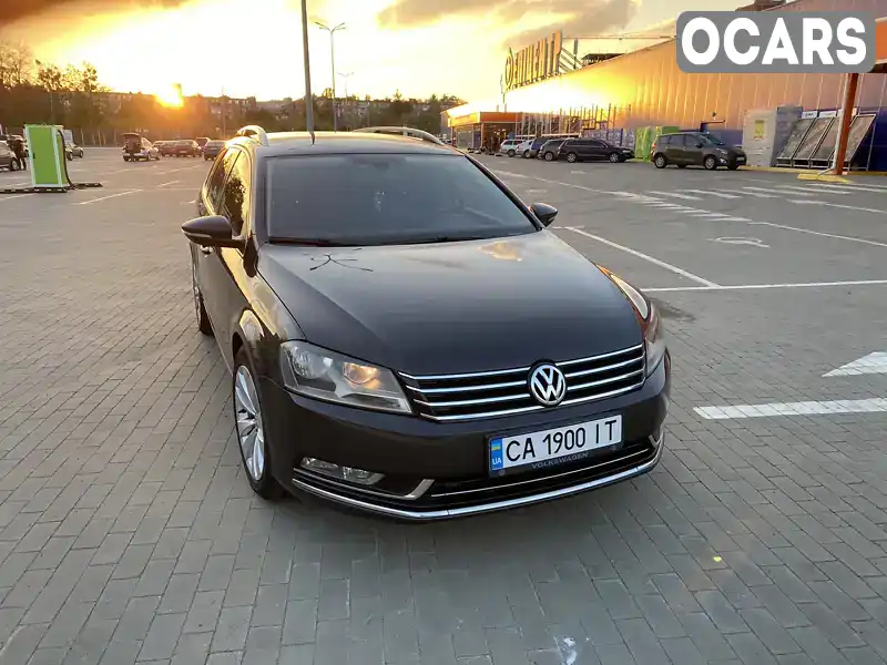 Універсал Volkswagen Passat 2012 1.6 л. Ручна / Механіка обл. Черкаська, Умань - Фото 1/21